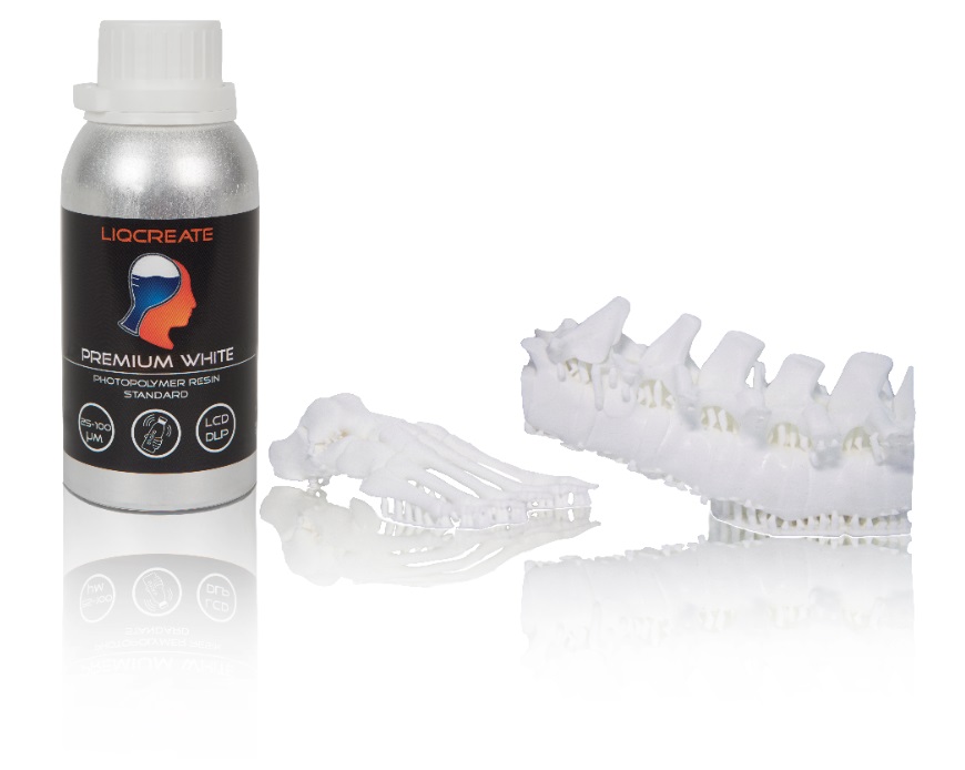 Liqcreate Premium White with items 04-11-2018 web